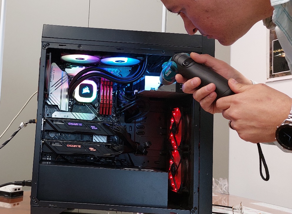 خدمات کامپیوتر در محل به قیمت مناسب