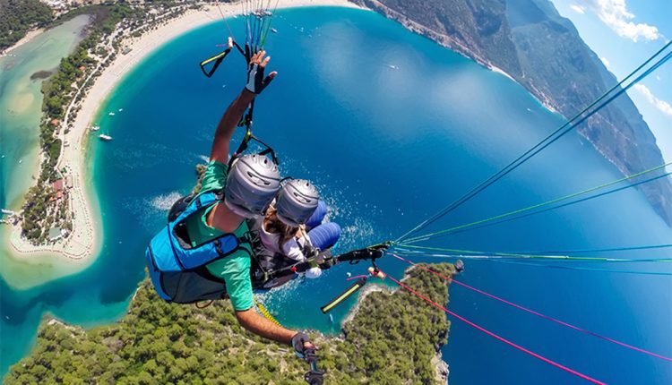 پرواز تفریحی پاراگلایدر در تهران
