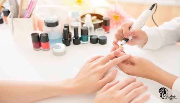 دوره آموزش کاشت ناخن