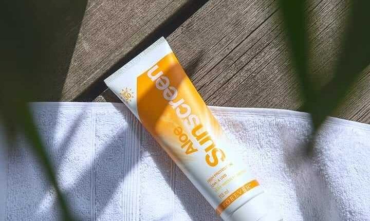 فوراور کالا | کرم ضدآفتاب فوراور امریکایی | Aloe Sunscreen new