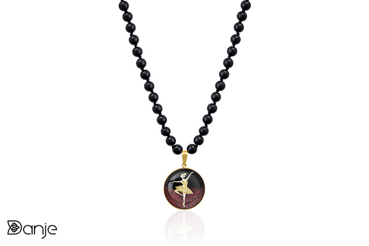 چرا گردنبند ساخته شده با ورق طلا ارزانتر است؟