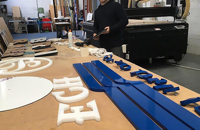 هزینه ثبت نام در آموزشگاه تابلو سازی