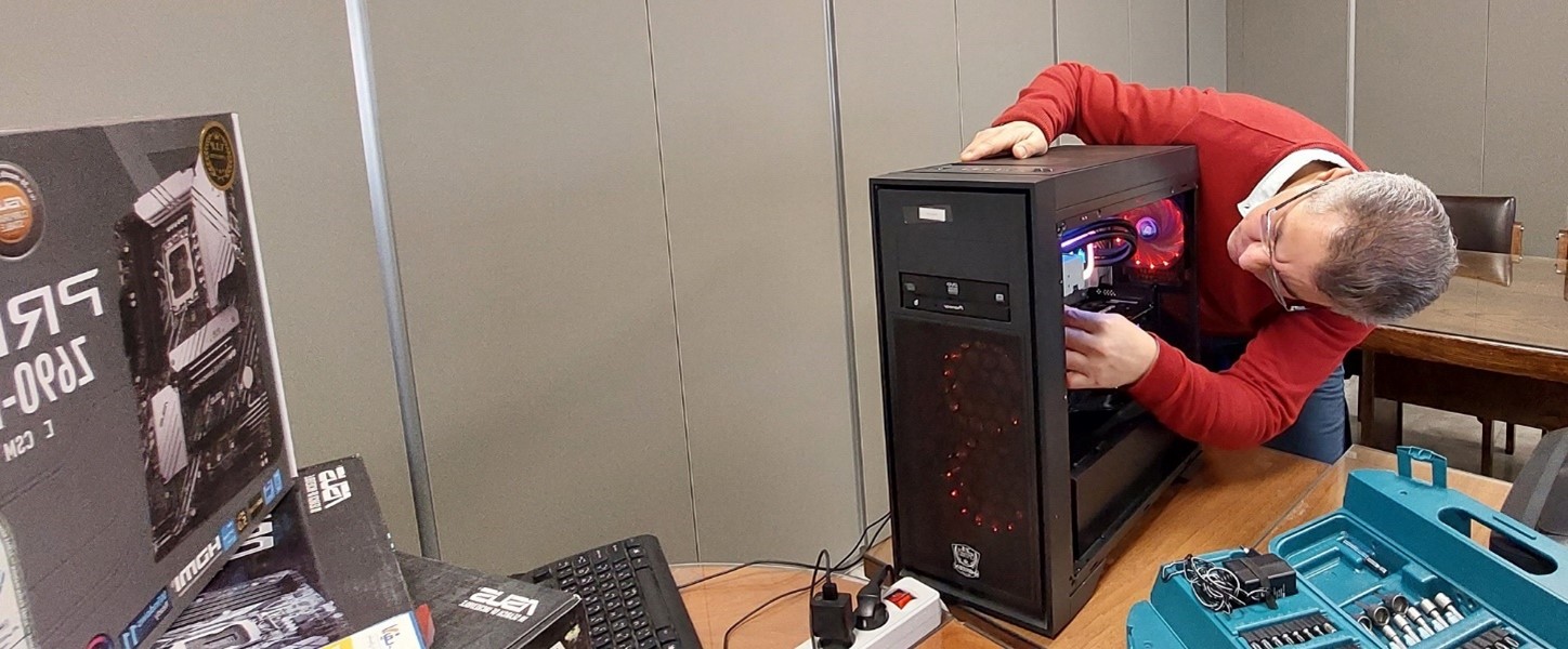 تعمیرات لپ تاپ و کامپیوتر در محل