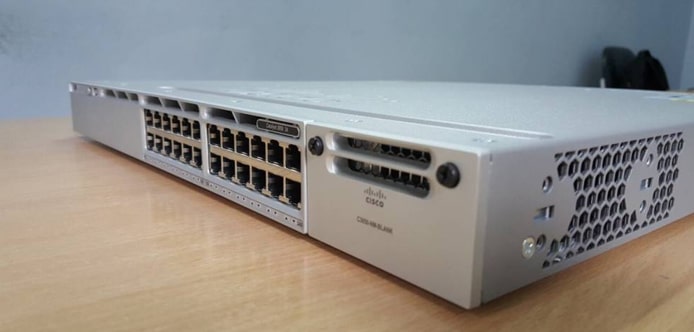 سوئیچ سیسکو سری 9300
