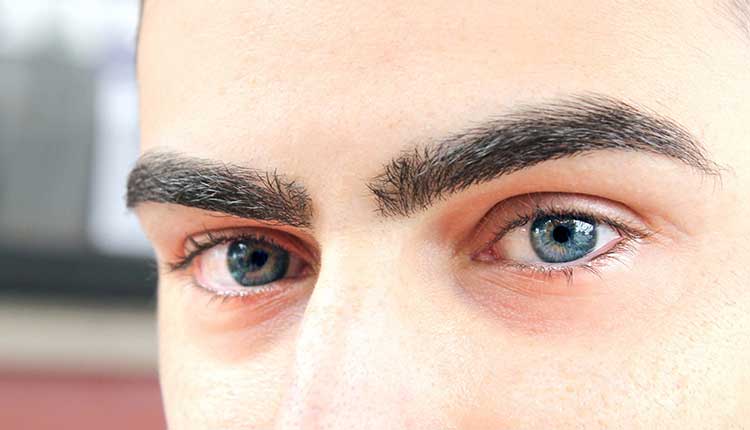 ابروی کاشته شده مردانه طبیعی