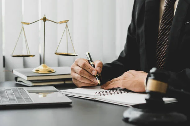 وکیل کلاهبرداری